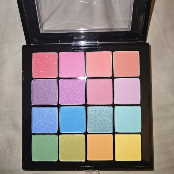 Brights Ultimate Eyeshadow Palette - Picture 8 of 9
